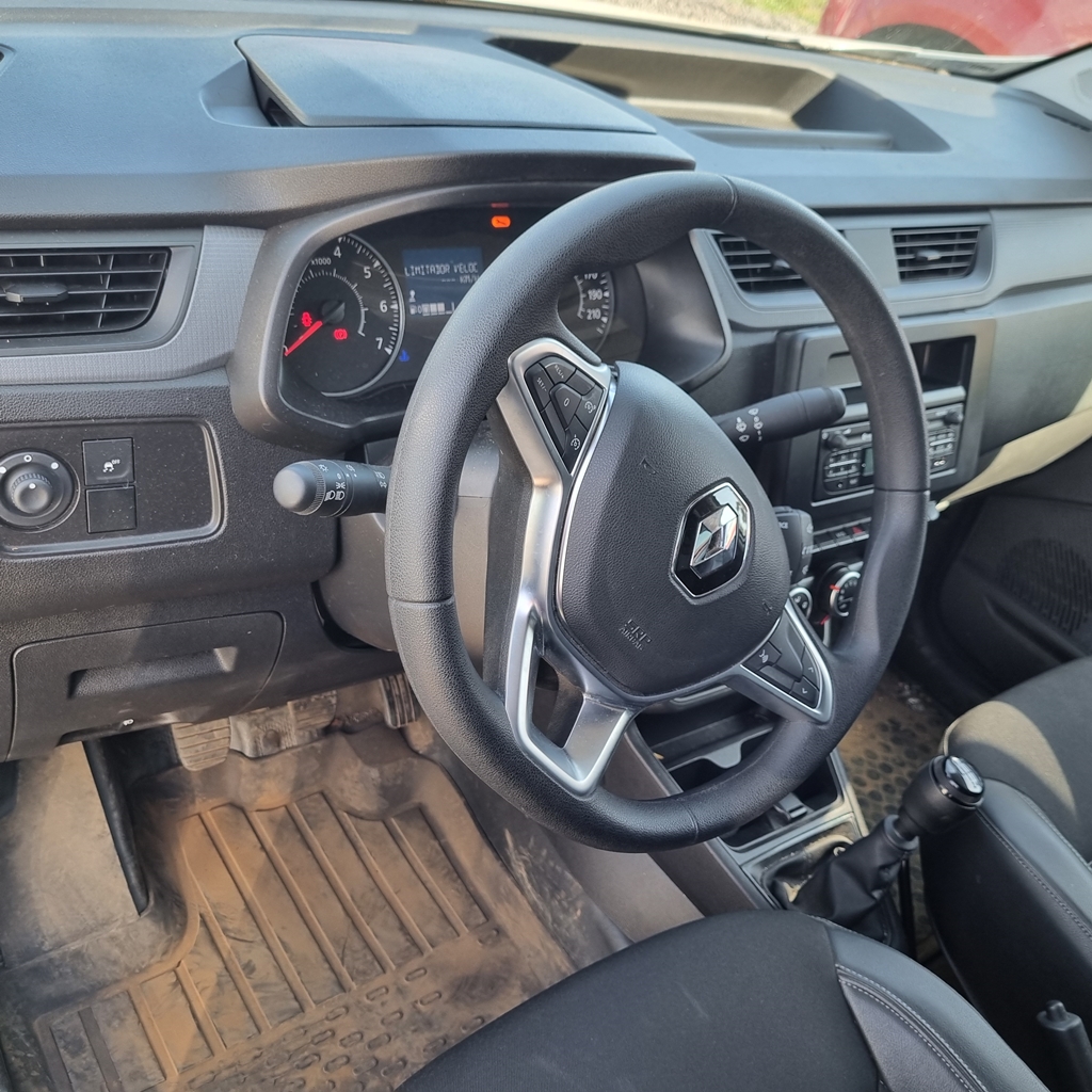 RENAULT Express 2023