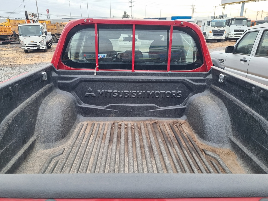MITSUBISHI MOTORS L200 4X4 MEC, KATANA, D/CAB 2022