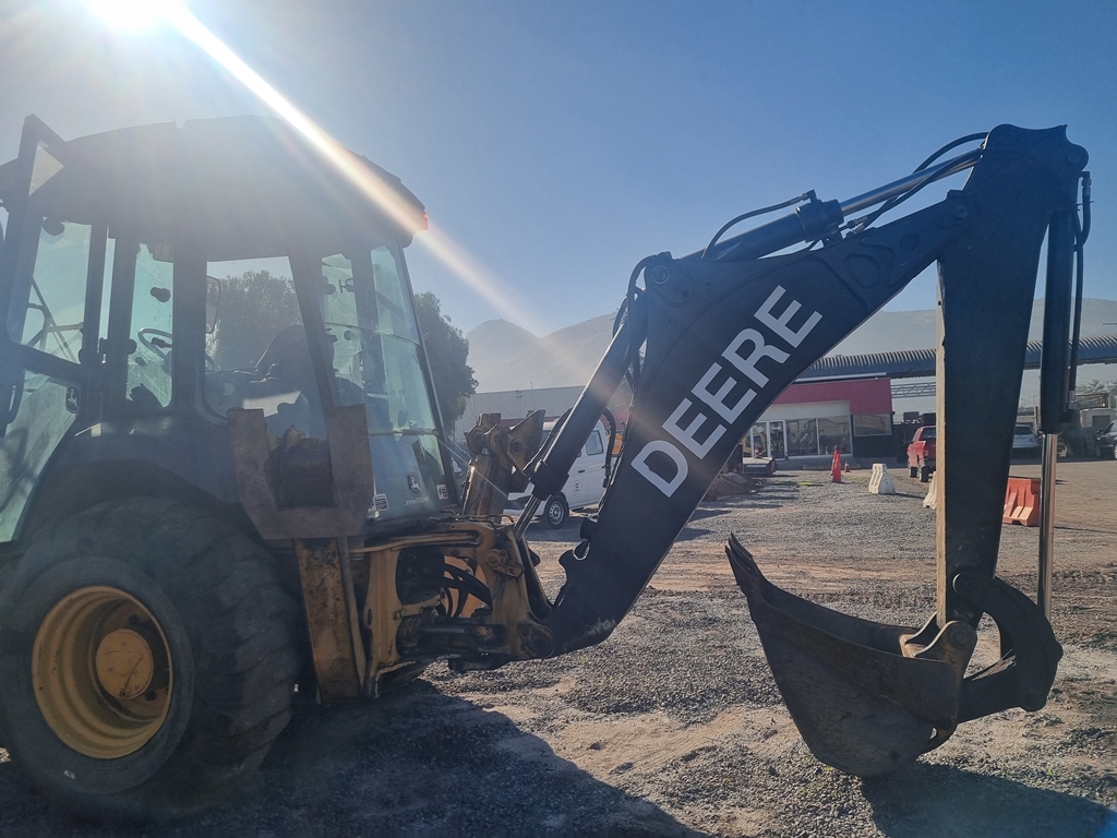 JOHN DEERE 310J 2010