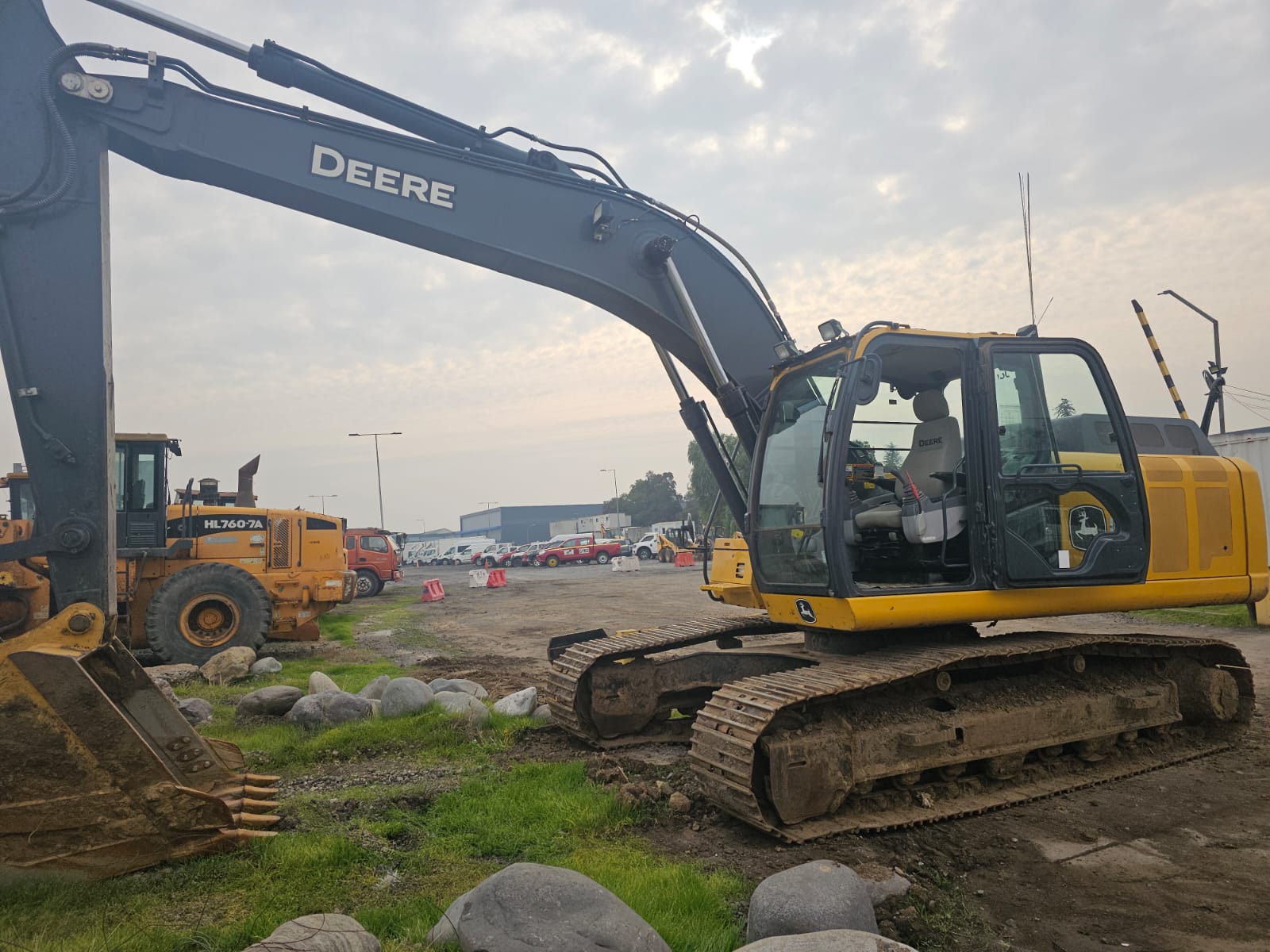 JOHN DEERE 210G LC 2022