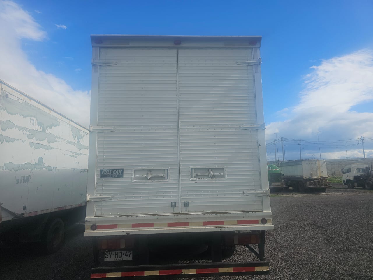 SINOTRUK T5G 240 AT 2023