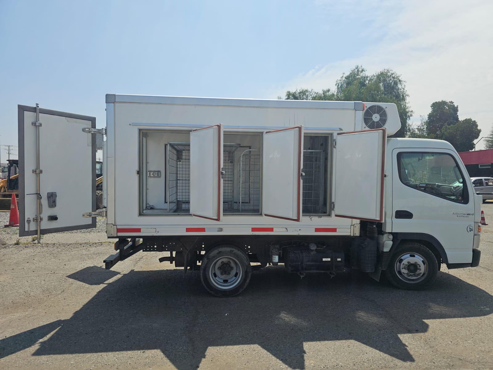 MITSUBISHI MOTORS CANTER 413 2025