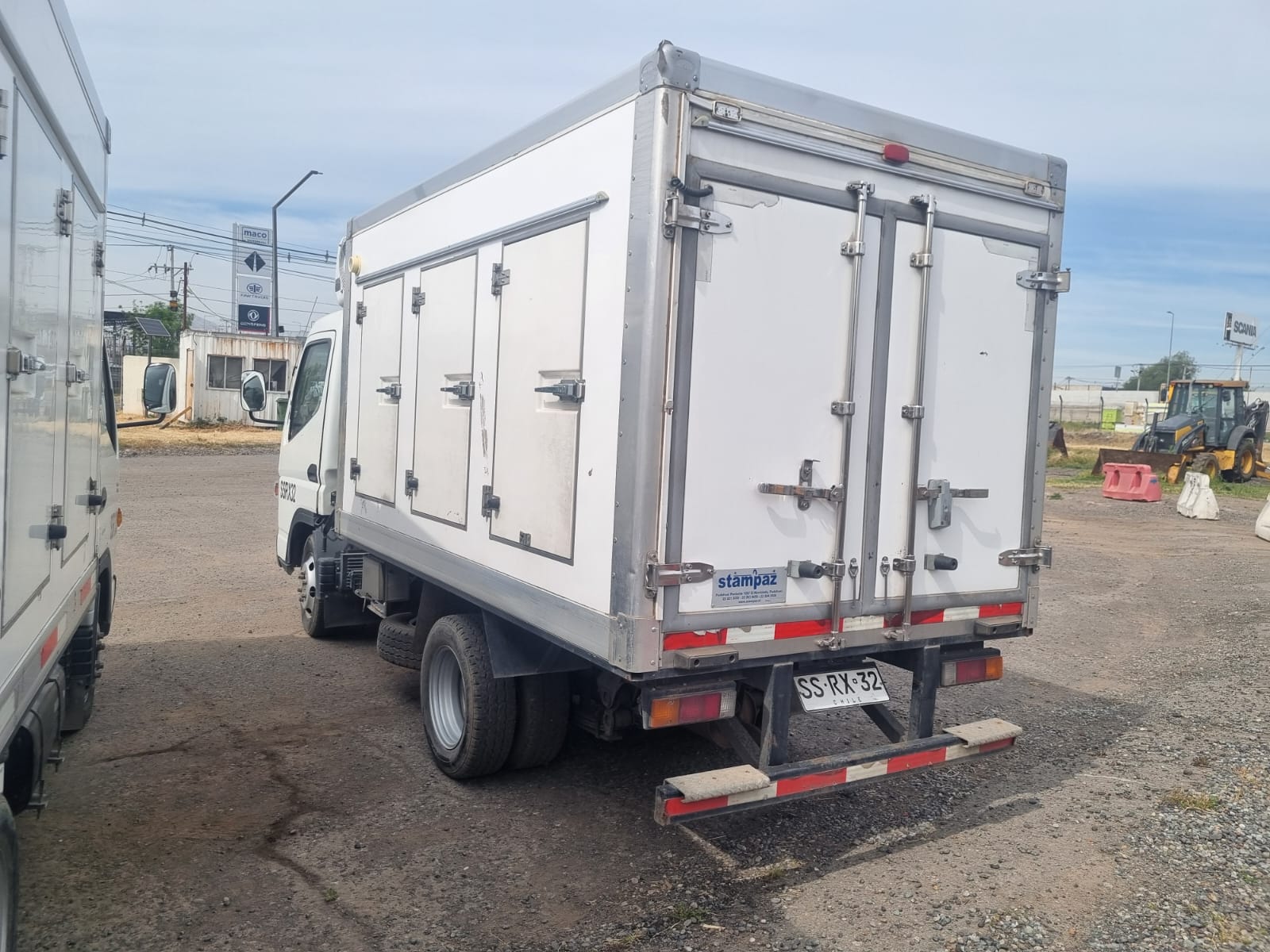 MITSUBISHI FUSO CANTER 413 2023